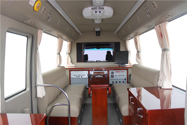 宇通ZK5070XZH5指挥车(柴油国五2-9座)