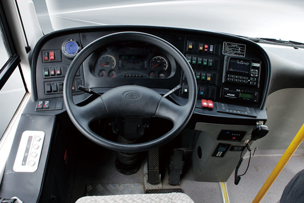 宇通ZK6105CHEVNPG8公交车(NG/电混动国五10-36座)