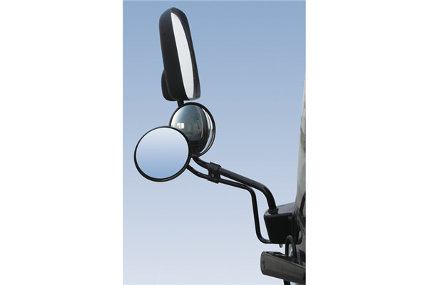 宇通ZK5040XXYN2厢式运输车(天然气国五2-6座)