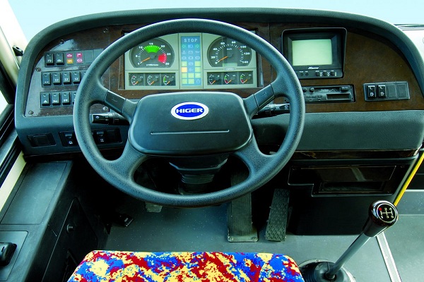 海格KLQ6850GAE5公交车(柴油国五17-31座)