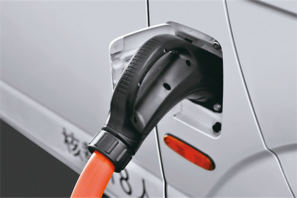 金旅XML6609JEVD0客车(纯电动10-18座)