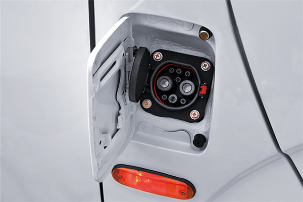 金旅XML6609JEVD0客车(纯电动10-18座)