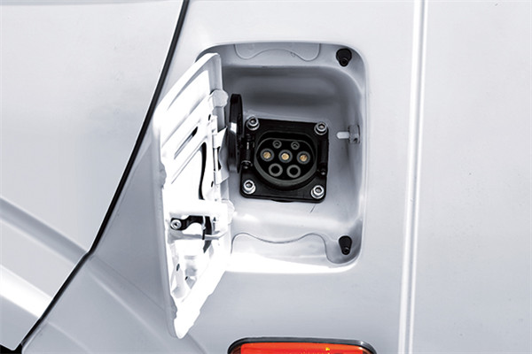 金旅XML6609JEV80客车(纯电动10-18座)