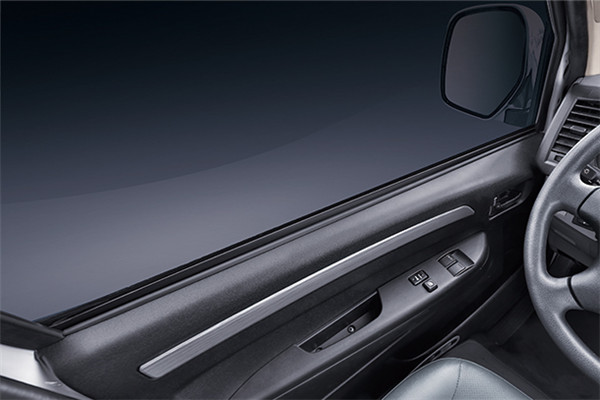 金旅XML6532JEVB0轻型客车(纯电动10-11座)