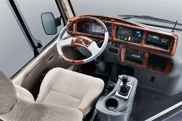 金旅XML6809JEV10客车（纯电动24-35座）