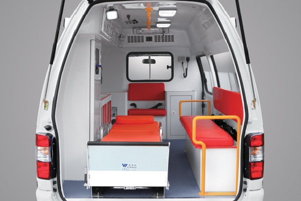 金旅XML5035XJH15救护车(汽油国五5-7座)