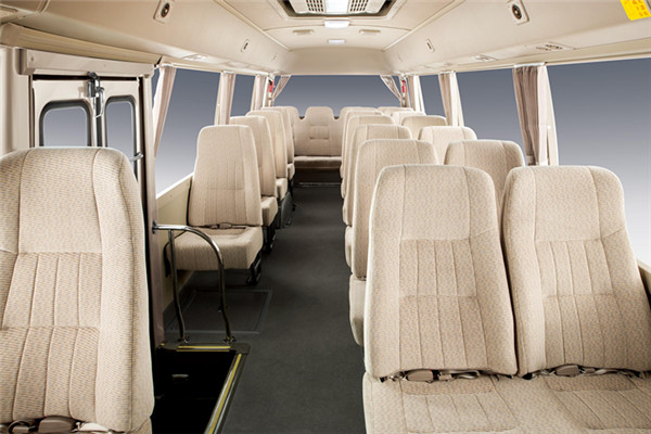 金旅XML6700JEVC0客车(纯电动10-23座)