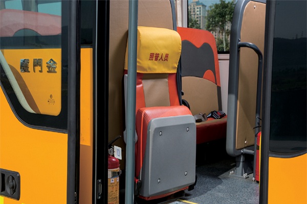 金旅XML6791J15XXC小学生专用校车(柴油国五24-42座)