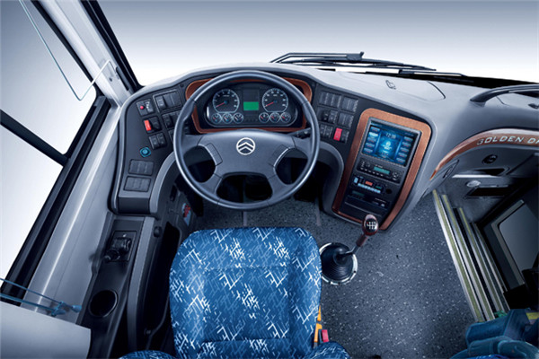 金旅XML6827J15Y1客车(柴油国五10-23座)