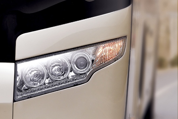 金旅XML6128J55N客车(天然气国五24-55座)