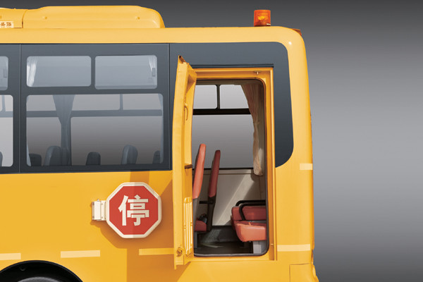 金旅XML6101J15ZXC中小学生专用校车(柴油国五24-52座)