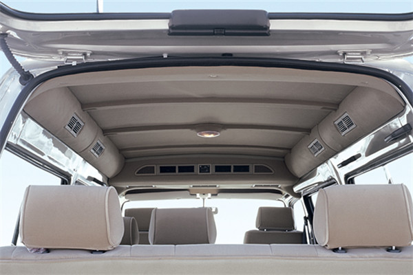 金旅XML6532J65客车(汽油国五10-12座)