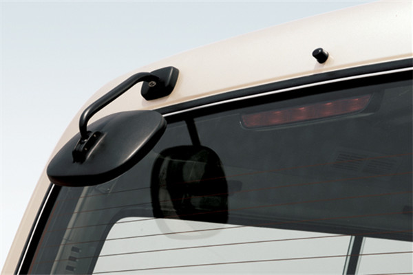 金旅XML6532J85小型客车(汽油国五5-9座)