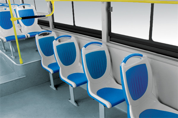 金旅XML6185J15CN公交车(天然气国五24-58座)