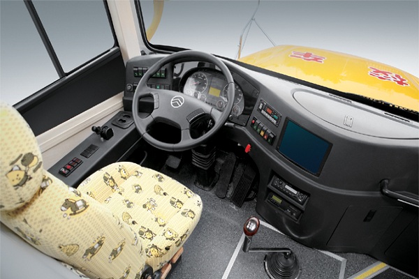 金旅XML6111J15ZXC中小学生专用校车(柴油国五24-56座)