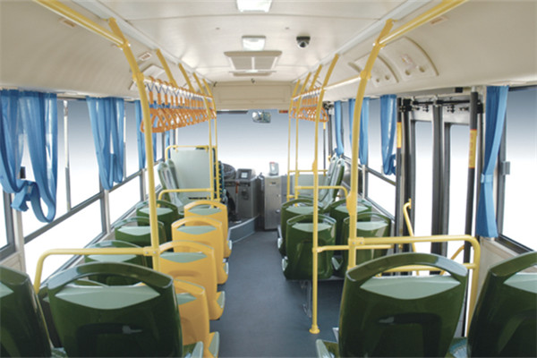 金旅XML6845J15C公交车(柴油国五10-30座)