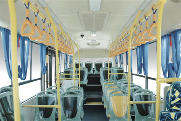 金旅XML6845J15C公交车(柴油国五10-30座)