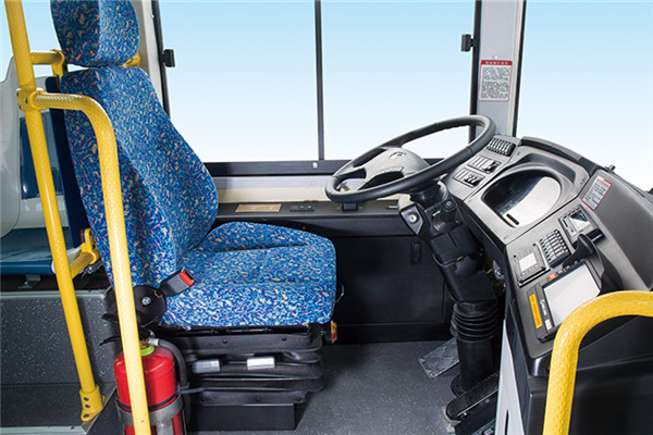 金龙XMQ6106AGCHEVN51公交车(NG/电混动国五10-40座)