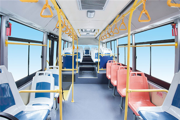 金龙XMQ6850AGPHEVD51公交车(柴油/电混动国五10-26座)