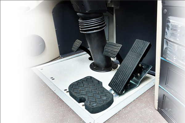 金龙XMQ6125AYD5D客车(柴油国五24-57座)