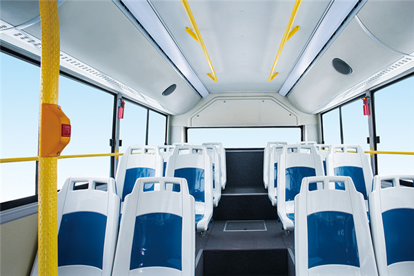 金龙XMQ6106AGCHEVD51公交车(柴油/电混动国五10-40座)