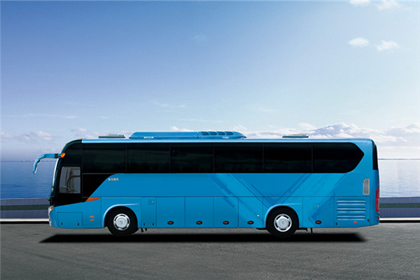 金龙XMQ6115AYD5D客车(柴油国五24-55座)