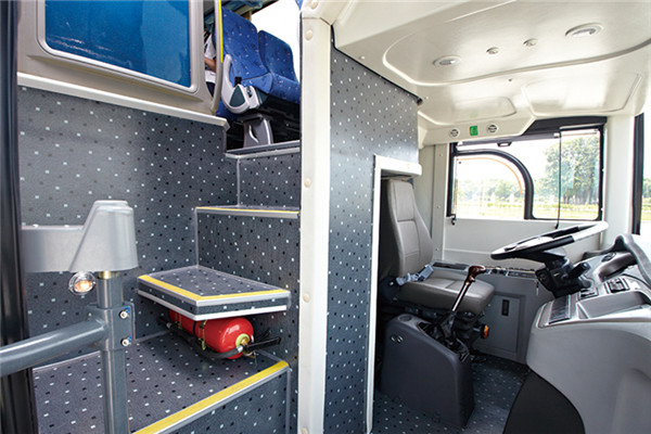 金龙XMQ6129FYN5B客车(天然气国五24-51座)