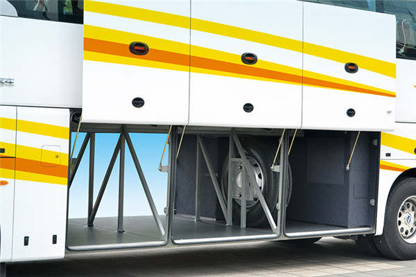 金龙XMQ6125CYN5B客车(天然气国五24-56座)