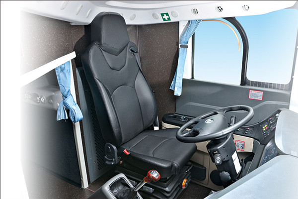 金龙XMQ6125CYN5B客车(天然气国五24-56座)