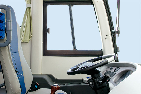 金龙XMQ6117AYN5D客车(天然气国五24-54座)