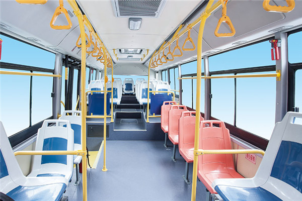 金龙XMQ6820AGN5公交车(天然气国五14-27座)