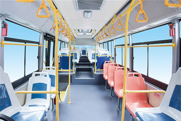 金龙XMQ6850AGN5公交车(天然气国五10-30座)