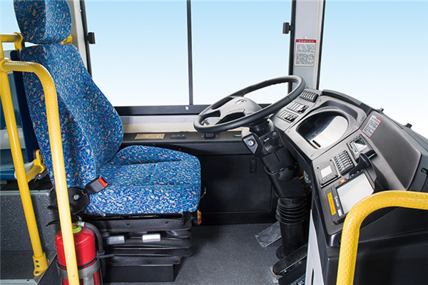 金龙XMQ6127BGN5公交车(天然气国五21-46座)