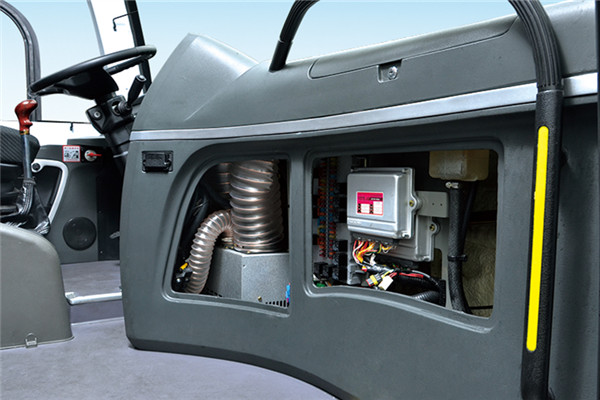 金龙XMQ6112AYN5D客车(天然气国五24-52座)