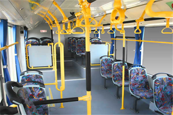 安凯HFF6100G03CHEV-2插电式公交车(LNG/电混动国五10-36座)