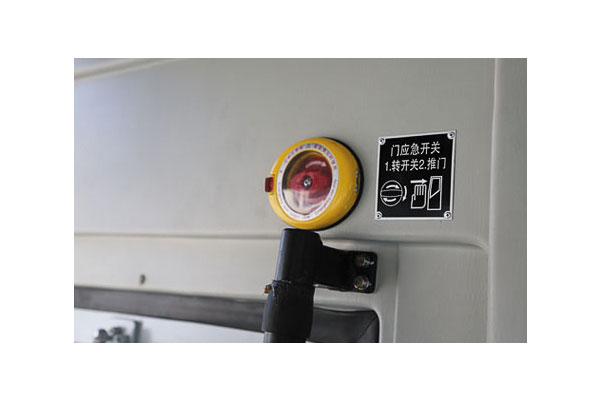 福田欧辉BJ6127C8BTB客车(天然气国五24-55座)