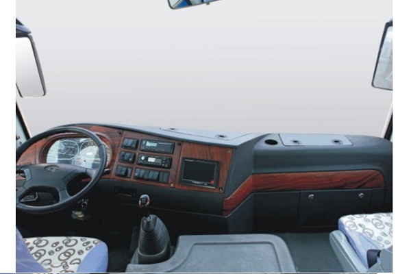 东风超龙EQ6770LTN客车（天然气国五24-31座）