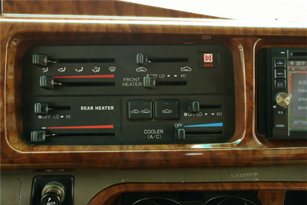 晶马JMV6820BEV客车(纯电动24-38座)