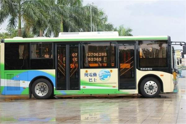 五洲龙FDG6801EVG1公交车(纯电动15-24座)
