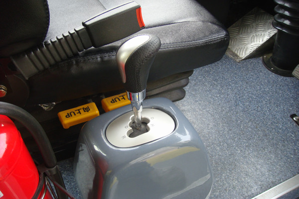 五洲龙FDG6113EVG3公交车(纯电动20-36座)