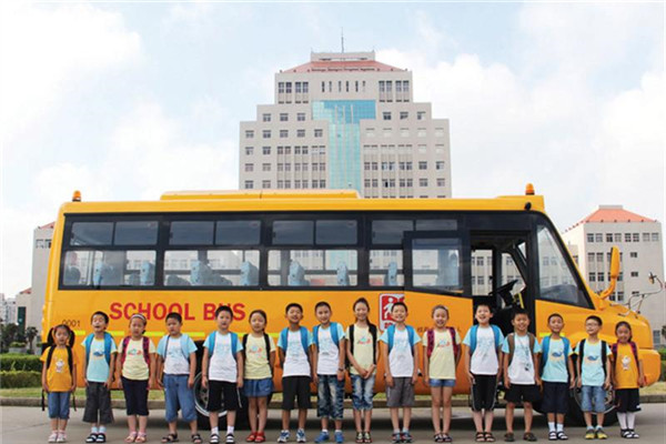 亚星JS6790XCP小学生专用校车(柴油国五24-41座)