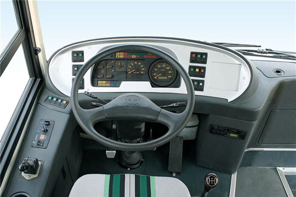 亚星JS6851GHCP公交车(天然气国五14-36座)