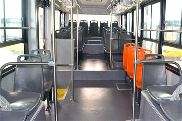亚星JS6108GHBEV5公交车(纯电动12-42座)