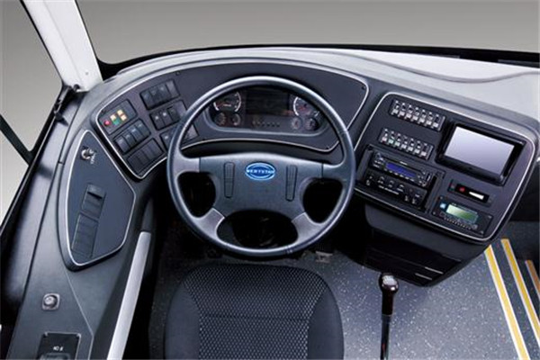 亚星YBL6110HEV1客车(天然气/电混动国五24-62座)