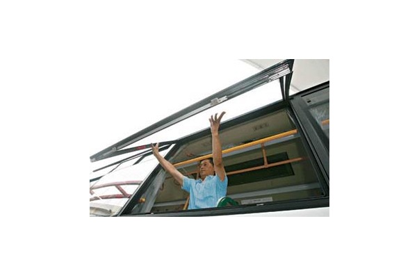 上海万象SXC6891G5公交车（柴油国五18-34座）