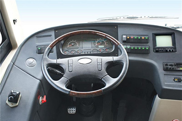 亚星JS6111SHP双层公交车(柴油国五16-76座)