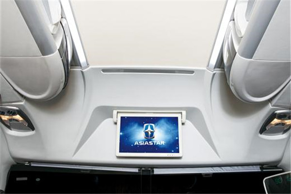 亚星YBL6855H1QCP客车(天然气国五24-39座)