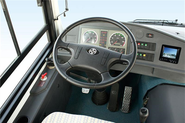 亚星JS6101GHBEV公交车(纯电动12-36座)