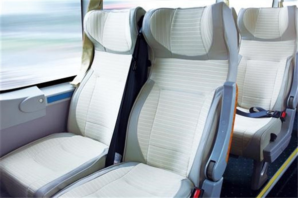 亚星YBL6148H2QCP2客车(天然气国五24-69座)