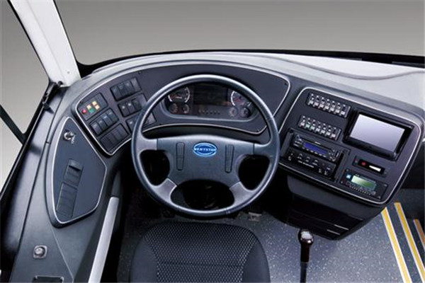 亚星YBL6105HCP客车(天然气国五24-51座)